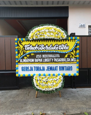 Papan Bunga Duka di Raja