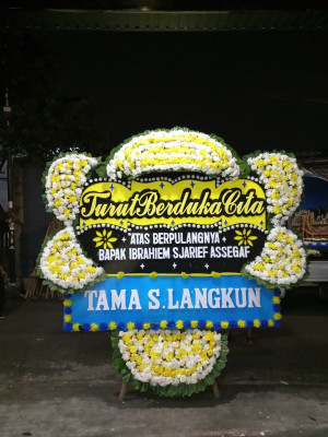 Papan Bunga Duka di Raja
